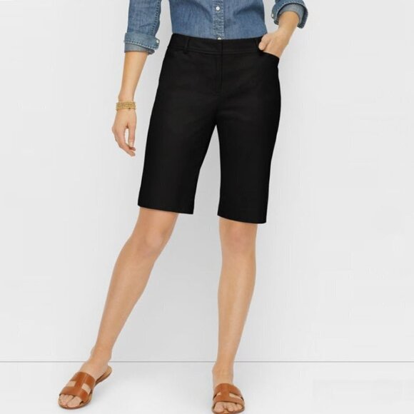 OLD Navy Black Classic Fit Shorts 6 - Picture 1 of 11